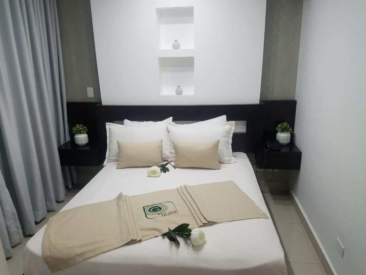 Green Palace Hotel Moca エクステリア 写真